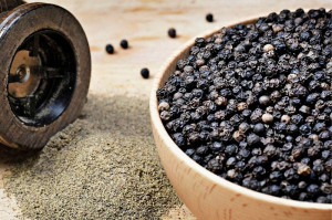 لاغری با مصرف فلفل سیاه؛ چه شکلی بخوریم؟