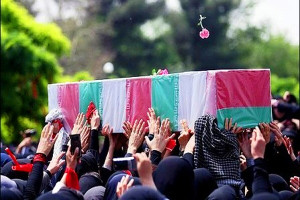بغضى نهفته در ميان سينه ى ماست/ شايد گريز روضهاى ديرينه داريم