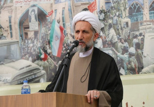 امام جمعه قزوین: هنوز مشخص نیست جنگ پایان یافته/ هر لحظه دست به ماشه هستیم