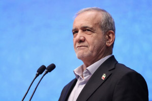 پزشکیان: ایران اسلامی از تمامیت ارضی خود تمامقد دفاع مشروع کرد