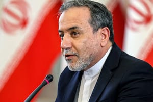 اگر اتحادیه اروپا و ۳ کشور اروپایی میخواهند نقشی ایفا کنند، باید مسئولانه رفتار کنند