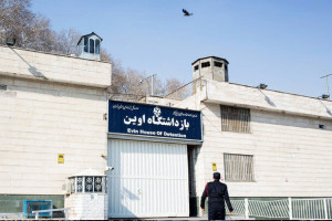 بازدید 2 گروه خبری خارجی از بخشهای تخریب شده زندان اوین