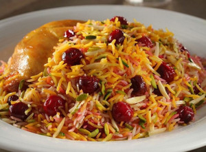 طرز تهیه آلبالو پلوی مجلسی با مرغ؛ یک غذای خوشمزه و خوش عطر تابستانی