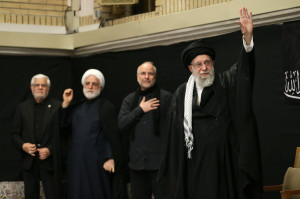 تصاویر حضور رهبر انقلاب در مراسم عاشورای حسینیه امام خمینی(ره) | ببینید