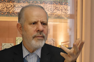 حضور زنده رهبری در مکانی با آدرس مشخص و در مراسمی عمومی پاسخی به عملیات روانی دشمن بود/ سکوت هوشمندانه و حضور بموقع، امنیت روانی جامعه را بازسازی کرد