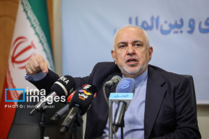 ظریف: ما باید بفهمیم کاترین شکدم چطوری آمد در کشور ما؟ / رئیس جمهور با اینکه در لیست ترور است ولی فرار نمیکند/ باید بدانیم نفوذ از کجا آمده