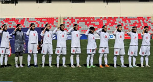 سلام نظامی زنان ملیپوش هنگام پخش سرود ایران پیش از بازی با لبنان | ویدئو