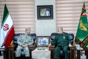 سردار پاکپور: برای تکرار ضربه به دشمن در آمادگی کامل هستیم/ گریبان متجاوزین را رها نخواهیم کرد
