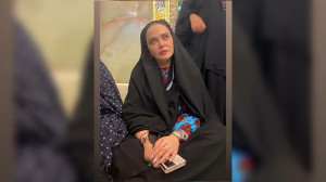 فیلم حماسه سخنرانی مبهوت کننده بهاره رهنما در عاشورا با پوشش چادری کامل/ باور نمیکنم که این خانه روزی خانه محبوب تو بود..