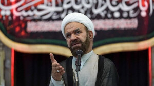 تولیت آستان شاهچراغ(ع): بستن تنگه هرمز کار پیچیدهای نیست/ مذاکره با فرد مست و عربدهکش، نه مذاکره است و نه دیپلماسی، بلکه نوعی التماس است