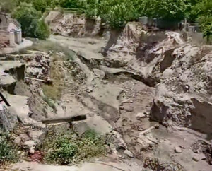 لحظه وحشتناک ورود سیل به روستایی در مازندران + فیلم