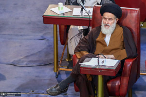 عضو مجلس خبرگان: موشکهایی که تاکنون استفاده شده، مربوط به ۷ تا ۸ سال پیش است/ از موشکهای جدید رونمایی نکردهایم
