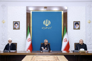 برگزاری جلسه شورایعالی هماهنگی اقتصادی سران قوا / اتخاذ تمهیداتی برای تامین پایدار کالاهای اساسی بدون کمترین کاستی