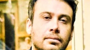 دانلود آهنگ باشکوه هایده و محسن چاوشی به نام حسود / من حسودم به باد وقتی موهاتو نوازش می کنه …