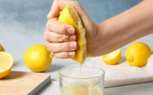 آبلیمو خانگی بهتره یا شرکتی؟ بررسی کامل و علمی