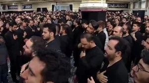 نوحهخوانی محمدرضا بذری در حسینیه امام خمینی (ره)+ فیلم