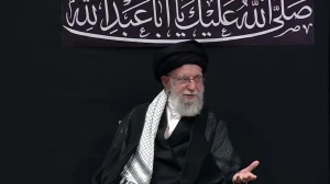 حضور رهبر انقلاب در مراسم عاشورای حسینی ۱۴ تیرماه ۱۴۰۴