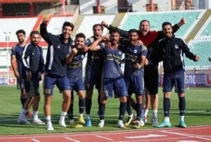 خبرسازی آغاز تمرینات تیم چادرملوی اردکان