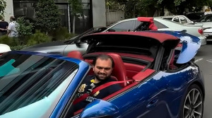 کل کل بچه مایهدارها بر سر سقف خودروهایشان!
