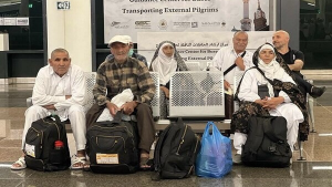 حجاج در انتظار چمدانهای گمشده!