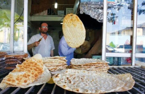 فرمان گرانی نان صادر شد: چه بر سر کارگران میآید؟!