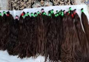 رواج تجارت پریشان در خانواده های ایرانی؛ همه چیز به یک مو بند است