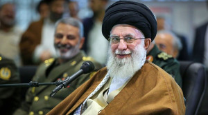 اطلاعات تازه از فرماندهی جنگ با اسرائیل توسط رهبر انقلاب