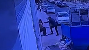تصاویر رعبآور خفت گیری با ضربات چاقو به گردن