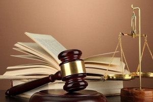 وکیل زن یا وکیل مرد؟