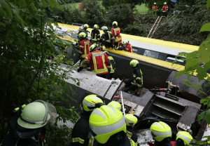 حادثه مرگبار خروج قطار از ریل در آلمان