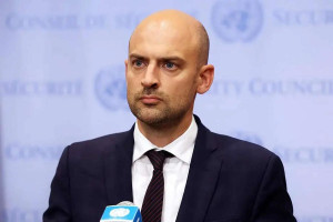 تهدید فرانسه برای بازگردان تحریمها علیه ایران