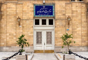 وزارت خارجه: چهار دیپلمات ایرانی به نیروهای اشغالگر تحویل داده شدند/ ربایش دیپلماتهای ایرانی در بیروت مصداق عمل تروریستی است