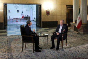 پزشکیان: بحث سلاح هستهای، تهدید، یا مواردی از این دست، همه بهانهاند/ ما هیچ خط قرمزی نداریم جز همان قوانین بینالمللی/ رژیم صهیونیستی و آمریکا نقشه ای طراحی کردهاند تا ما مسلمانها را به جان هم بیندازند