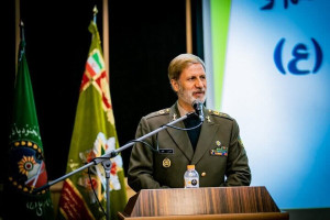 فرمانده ارتش: امروز به لطف الهی آمادهتر از روزهای دیگر هستیم