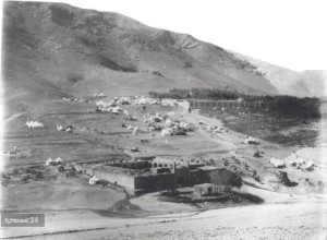 عکس/ نمایی تماشایی از عمارت قصر یاقوت در سرخه حصار حدود ۱۴۰ سال پیش