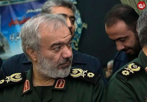 عکس/ سردار فدوی ۴۲ سال پیش در کنار سردار سلیمانی با لباس نظامی