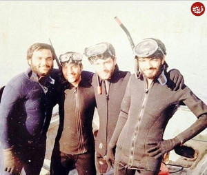 عکس/ ظاهر متفاوت سردار رادان در لباس غواصی ۴۴ سال پیش به همراه همرزمان اش