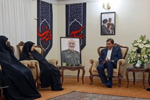 دیدار محمد مخبر با خانواده شهید سپهبد سلامی