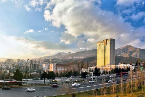 راهنمای قدمبهقدم برای رزرو آسان هتل پارسیان آزادی تهران