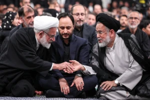 تصاویر؛ عزاداری شب تاسوعا در حسینیه امام خمینی