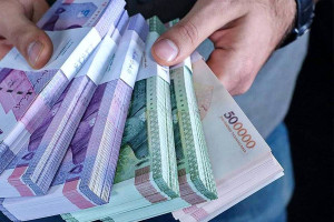 اگر تحریم نباشیم، دستمزدها سال آینده چقدر میشود؟
