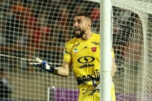 پرسپولیس و دروازه بان خارجی دنبال توافق