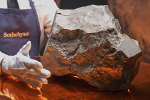 بزرگترین شهابسنگ مریخی کشفشده روی زمین به حراج گذاشته میشود