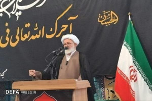 تاکید امام جمعه شاهرود بر عبرت گرفتن از مشروطه برای مقابله با نفوذ در شرایط امروز/ سید احمدرضا شاهرخی: «زن و زندگی و آزادی» شعاری برای فریب مردم بود