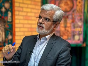 محمودصادقی: دولت چهاردهم از ابتدا با لایحه فضای مجازی موافق نبوده است/ پزشکیان نشان داد که برای صدای مردم گوش شنوا دارد