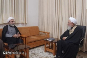آیتالله جوادی آملی: مجتهد واقعی کسی است که در جامعه سنتسازی کند/ هر کسی نمیتواند سنتگذار باشد/ باید کسی سخن بگوید که مردم دل به او داده باشند