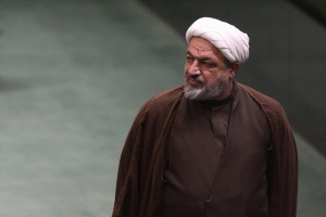 انتقاد همزمان رسایی از پزشکیان و محسنی اژهای/ چرا فقط با وزرای دولت رئیسی برخورد میشود؟