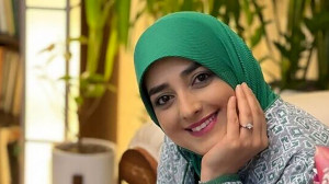 فیلم / نگاهی به گریه های ستاره سادات قطبی به خاطر بیماری پسرش و درخواستش از مردم/ ایشالله به زودی شفا پیدا کنن