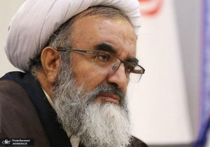 عضو مجلس خبرگان رهبری: ما به ایرانی بودن خودمان افتخار میکنیم/ مردم مجدداً به میدان آمدند و نشان دادند که مردم مقاومی هستند