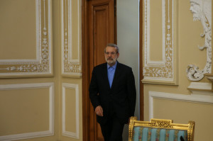 مسیری که لاریجانی تا دبیرخانه شورای عالی امنیت ملی طی کرد/ عیارسنجی از سیاستمدار فیلسوف در روزهای پرچالش پیشرو